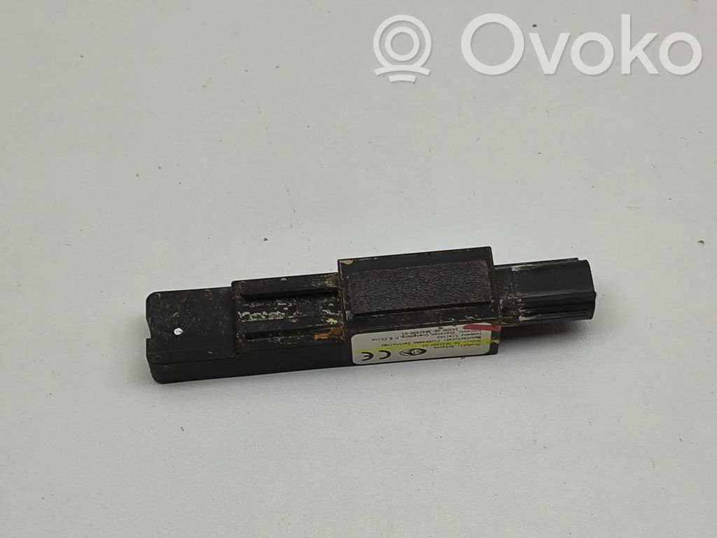 Antenne des Keyless-Systems   S63642400,S63642400D1