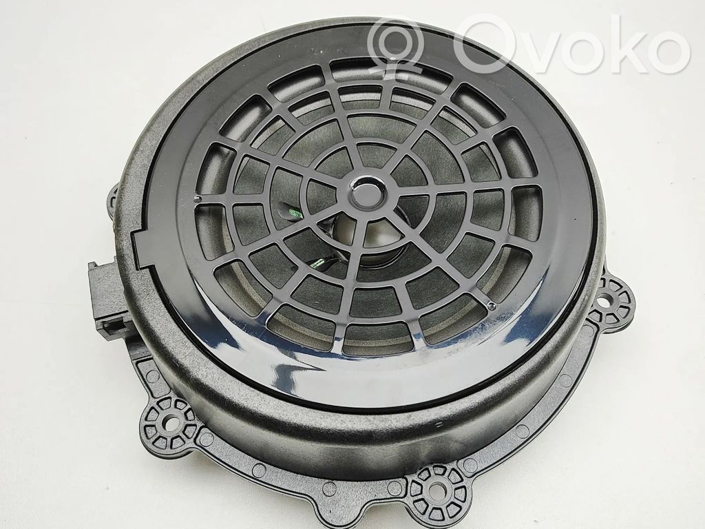 Porsche Panamera (971) Subwoofer