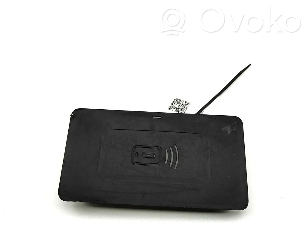 BMW 8 G15 Modulo di ricarica wireless