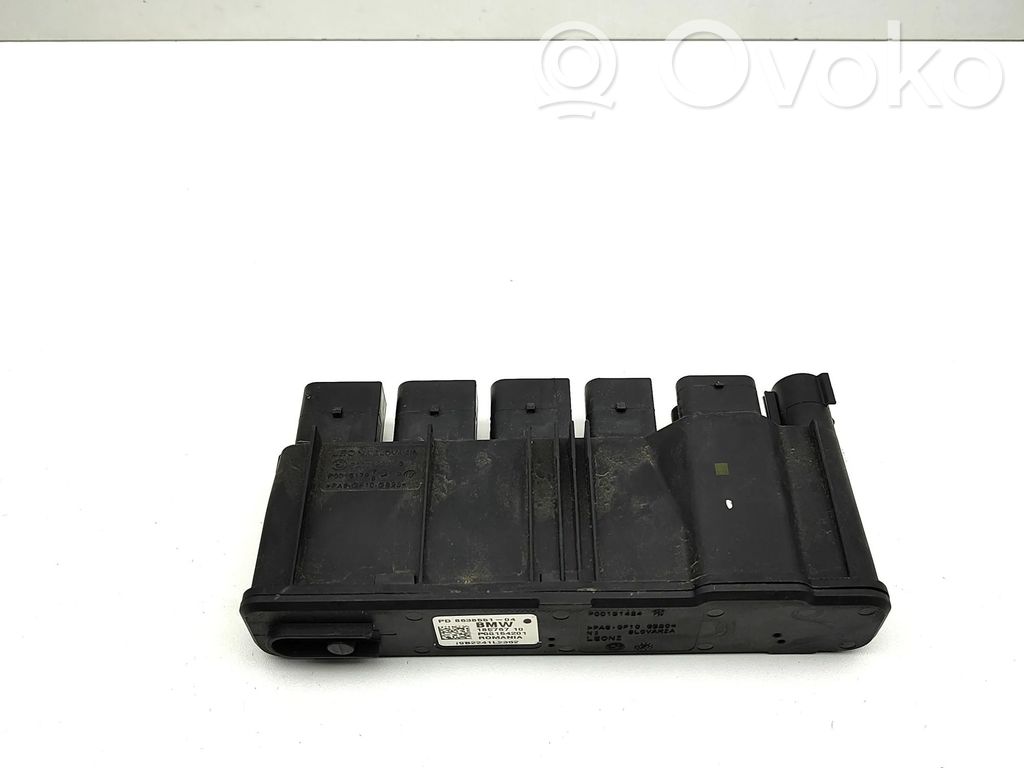 BMW 8 G15 Relé de control de corriente
