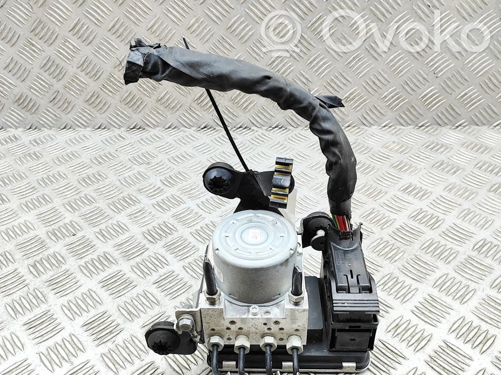 Volvo S90, V90 Pompe ABS