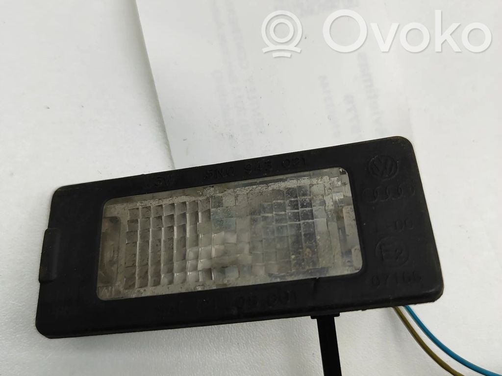 Éclairage de plaque d'immatriculation   5N0943021