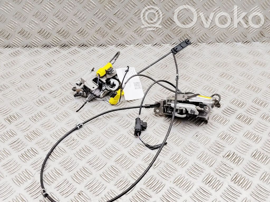 BMW 2 F44 Serrure de capot