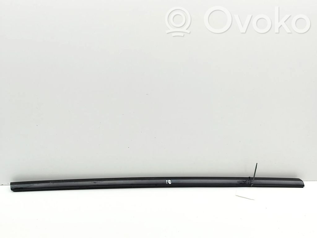 Tesla Model 3 Highland Oven lasin lista 