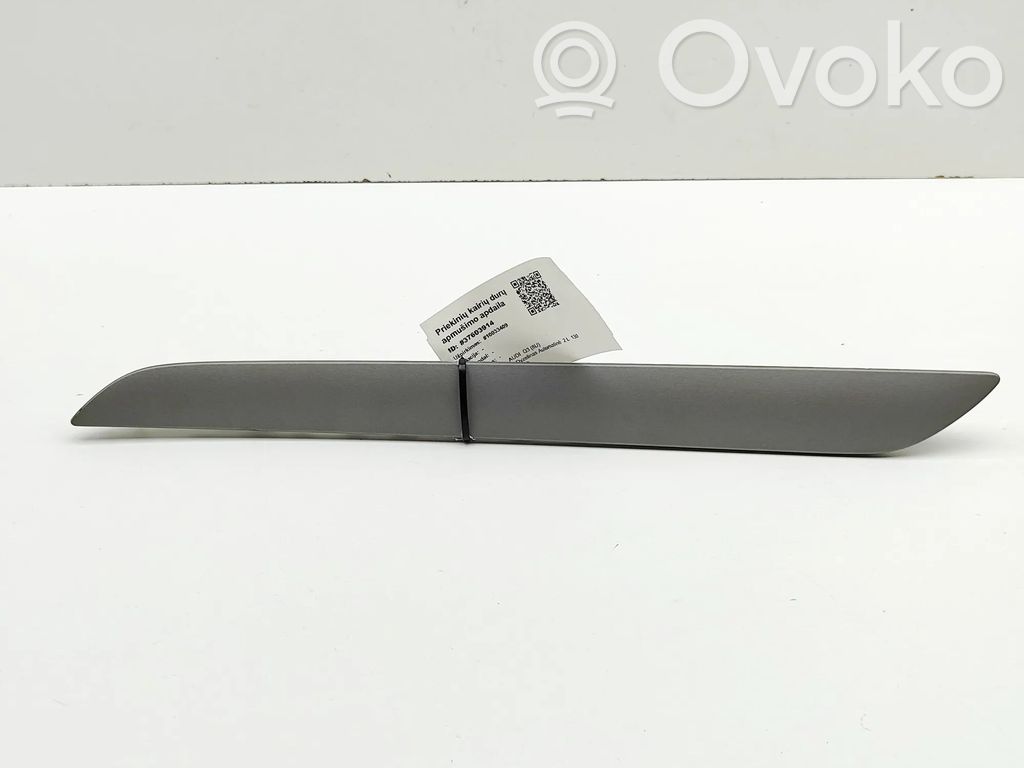 Audi Q3 8U Rivestimento del pannello della portiera anteriore 