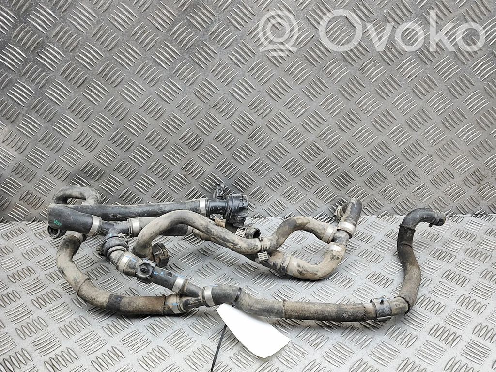 BMW iX3 G08 Tubo flessibile del liquido di raffreddamento del motore