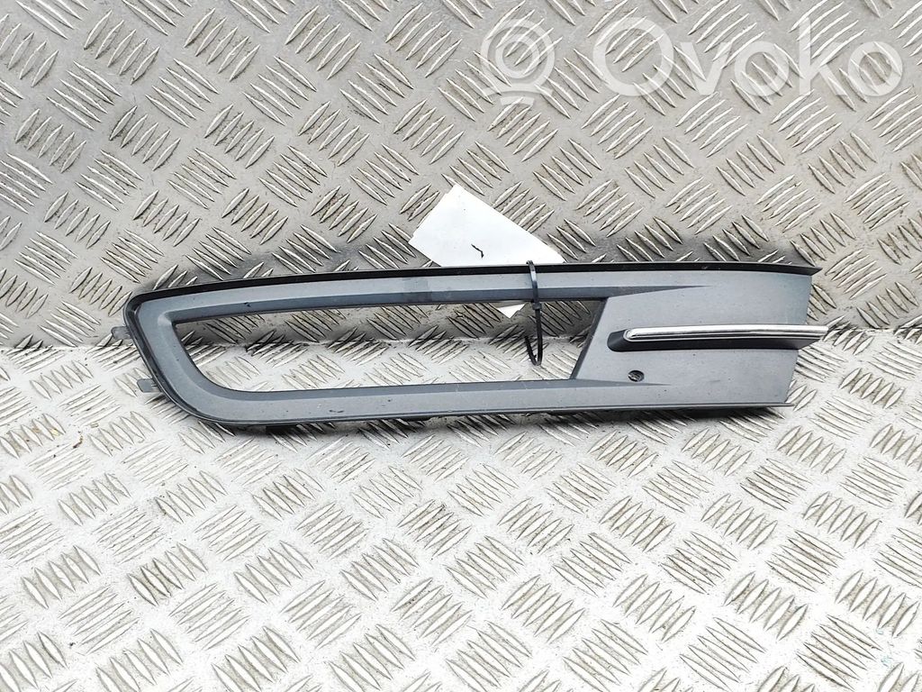 Volkswagen PASSAT B8 Griglia anteriore 