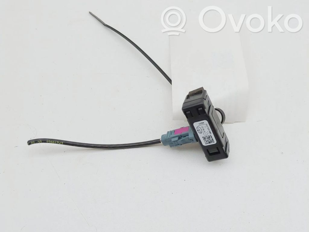 Porsche Taycan 9J1 Antenne GPS 