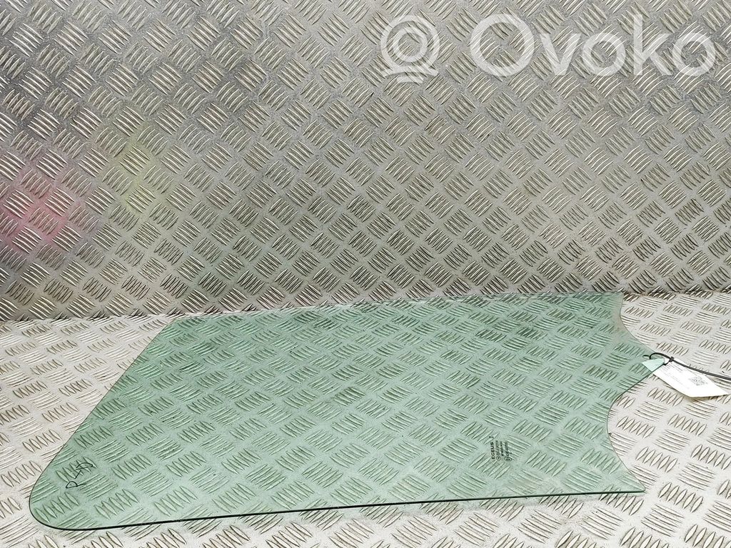 Opel Movano B Szyba drzwi przednich 