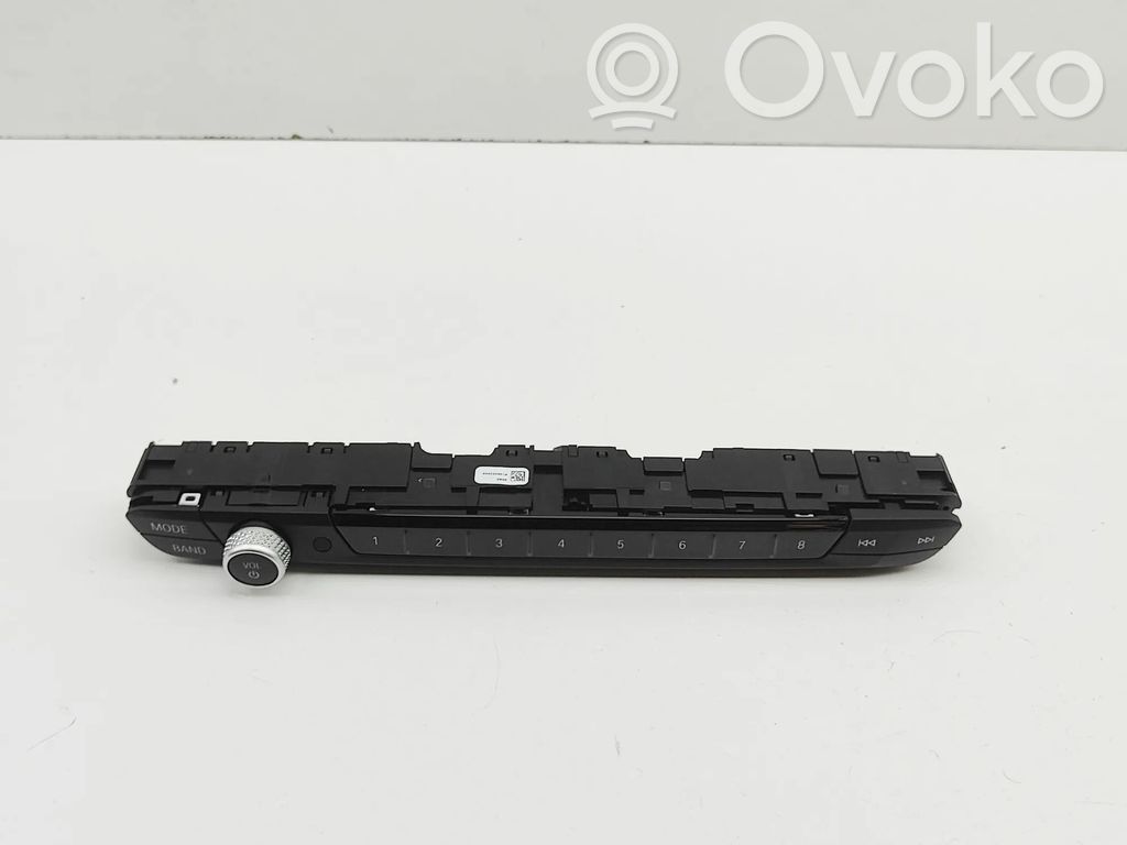 BMW X3 G01 Garso reguliavimo jungtukas 