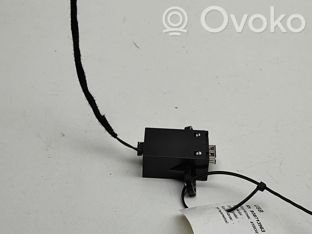 MG ZS Connettore plug in USB 