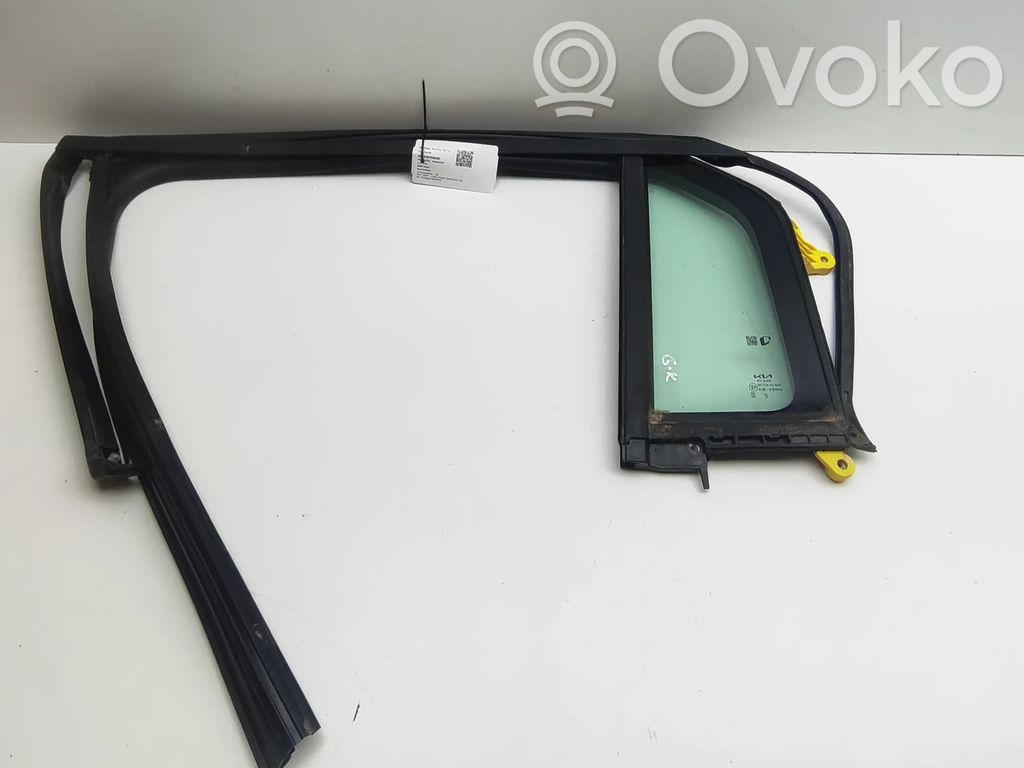 KIA EV3 Szyba karoseryjna drzwi tylnych 