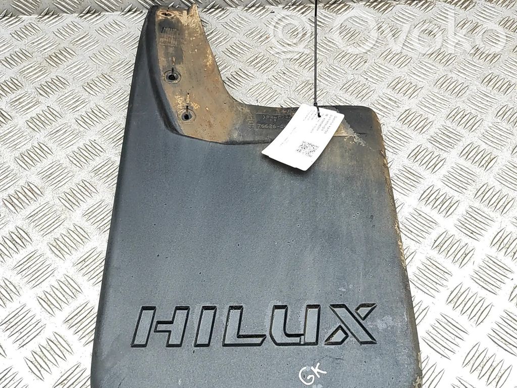 Toyota Hilux (AN120, AN130) Parafango posteriore