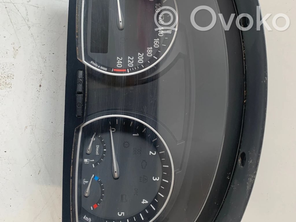 BMW X3 E83 Speedometer (instrument cluster) 