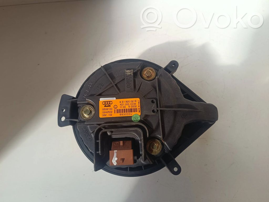 Audi A4 S4 B6 8E 8H Lämmittimen puhallin 