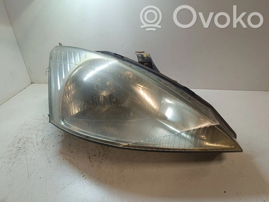 Ford Focus Headlight/headlamp 