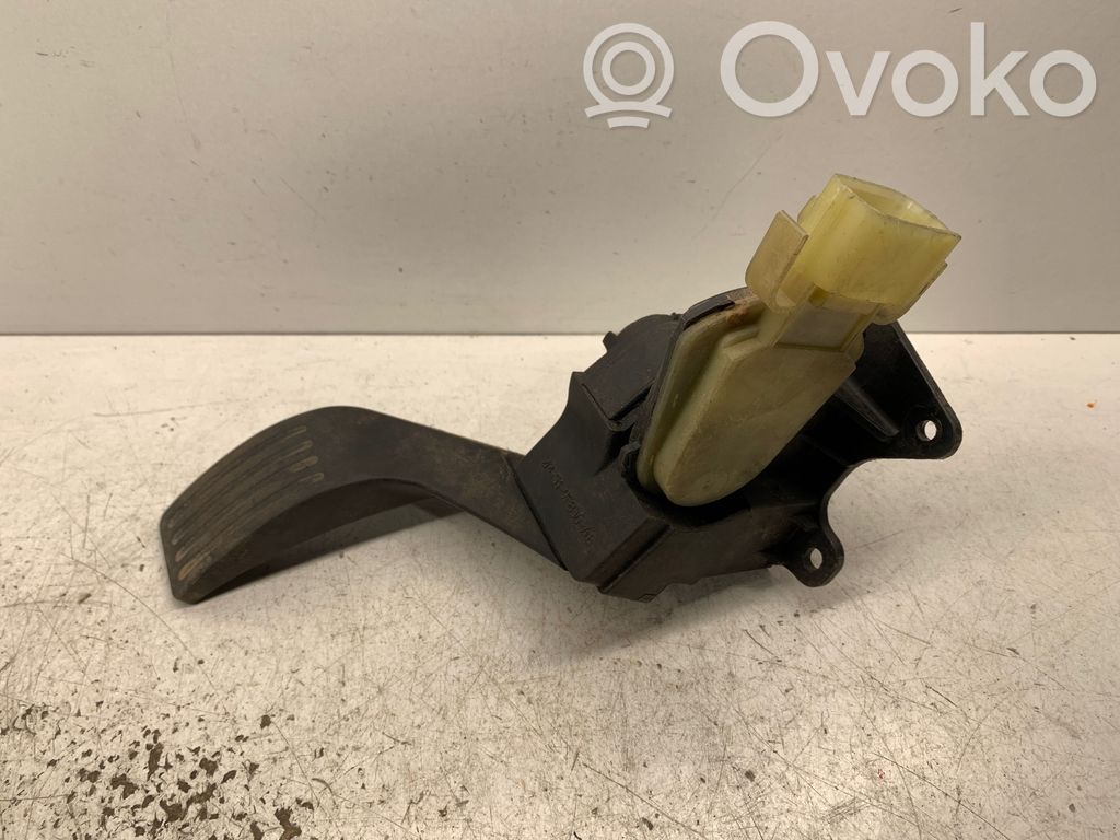 Accelerator throttle pedal   2M519F836AE