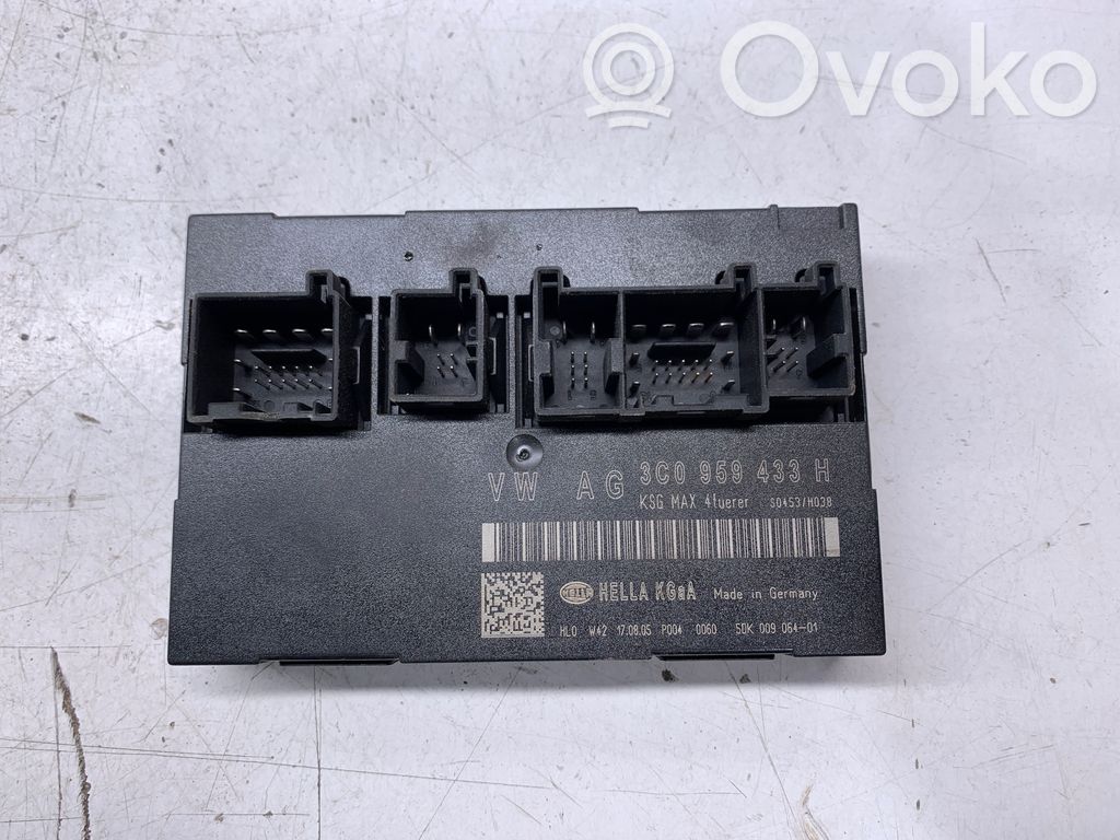 Volkswagen PASSAT B6 Gateway control module 