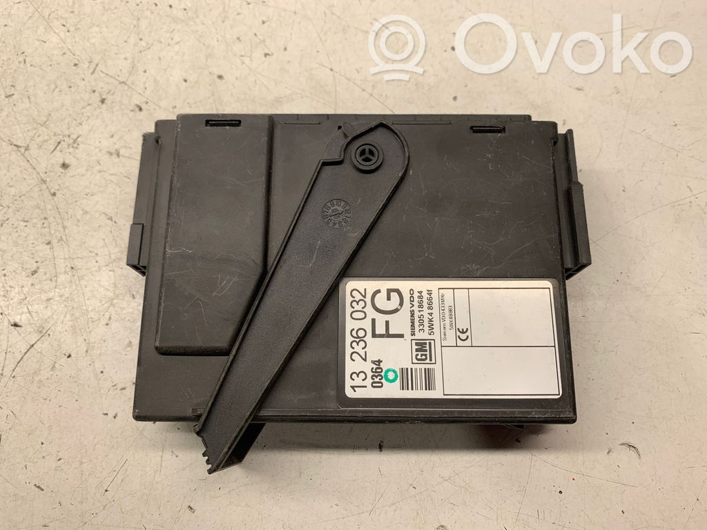 Opel Meriva A Comfort/convenience module 
