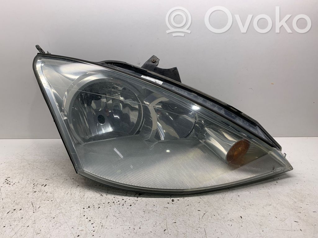 Ford Focus Headlight/headlamp 