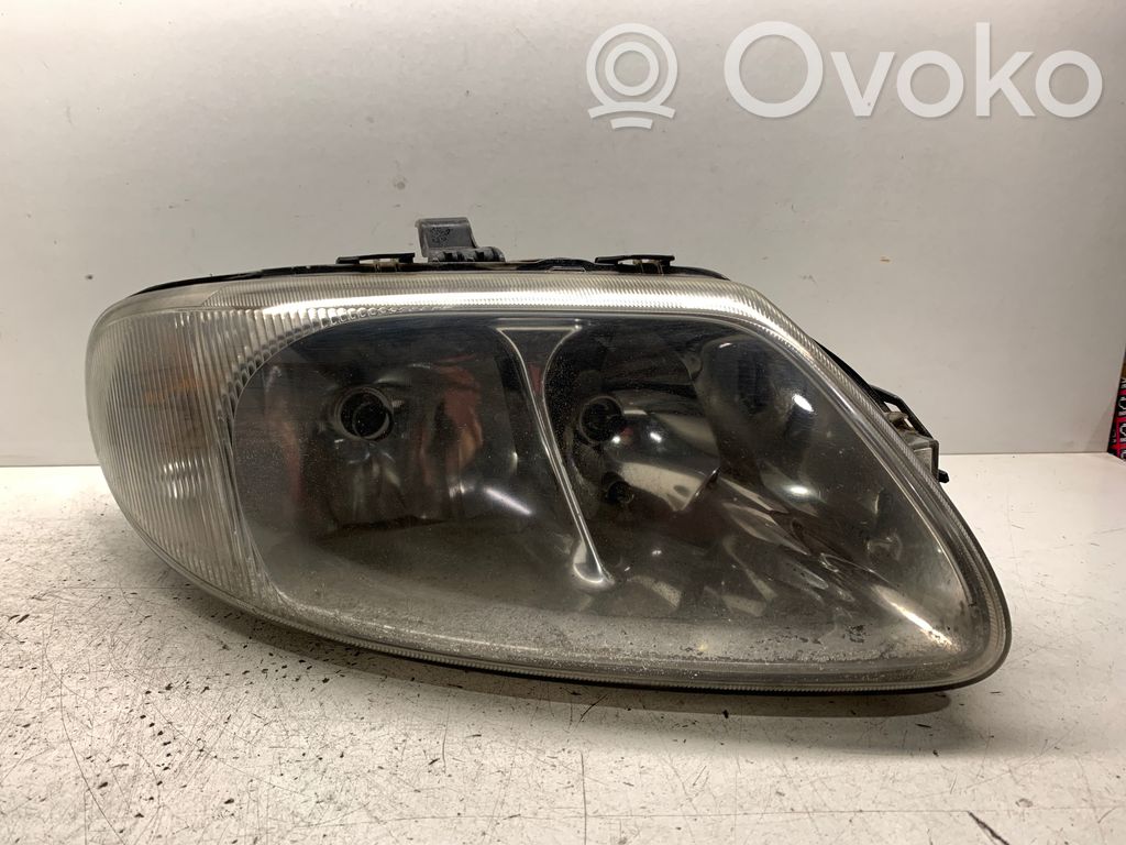 Chrysler Voyager Headlight/headlamp 