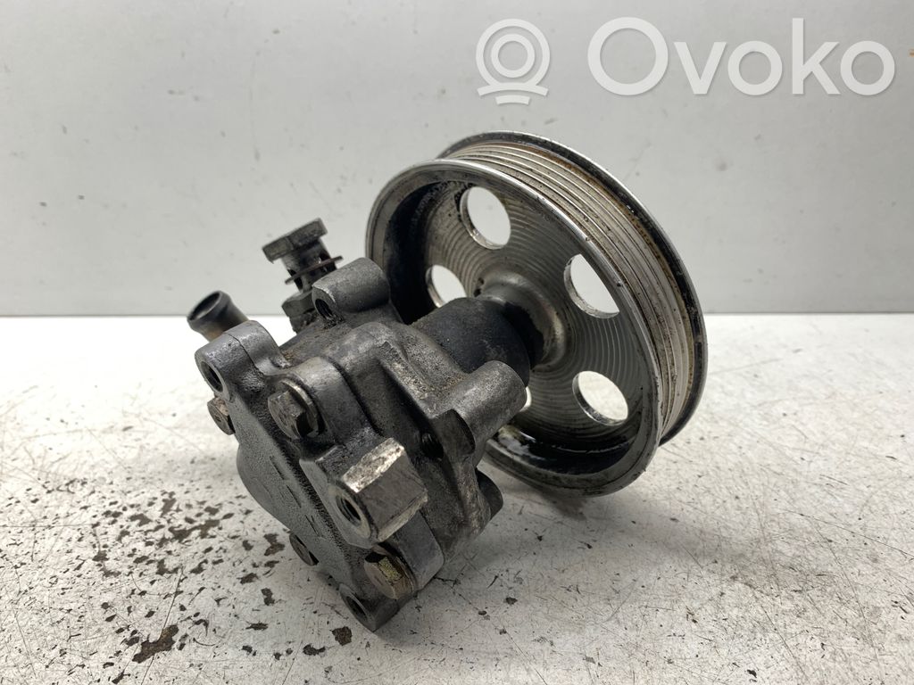 Audi A4 S4 B6 8E 8H Power steering pump 