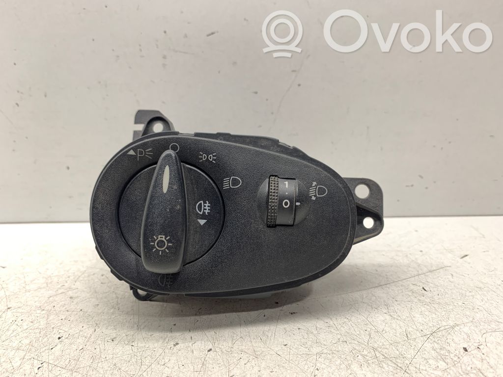 Ford Focus Light switch 