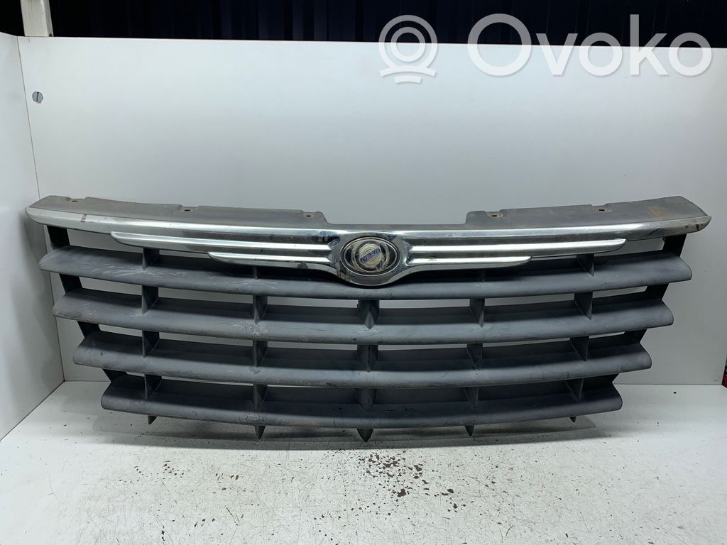 Chrysler Voyager Priekšējais režģis 