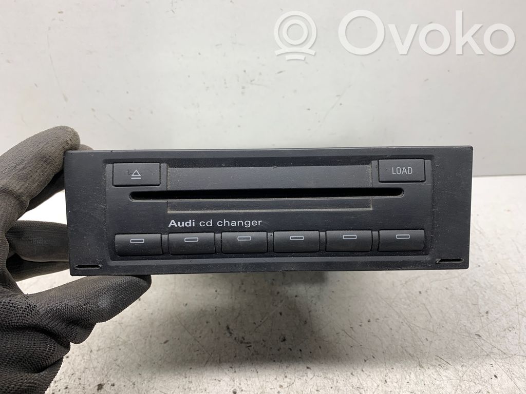 Audi A4 S4 B6 8E 8H CD/DVD changer 