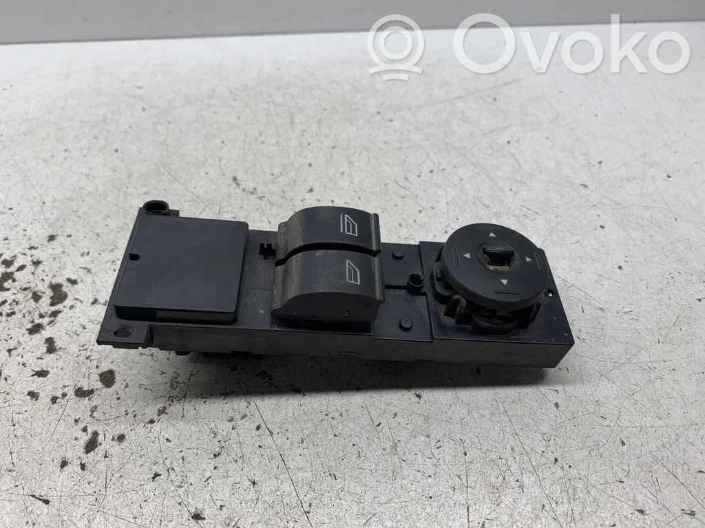 Ford Focus Electric window control switch 