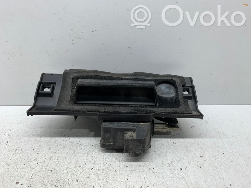 Peugeot 206 Tailgate/trunk/boot exterior handle 