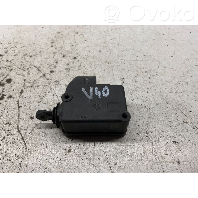 Volvo S40, V40 Degalų bako dangtelio spyna 