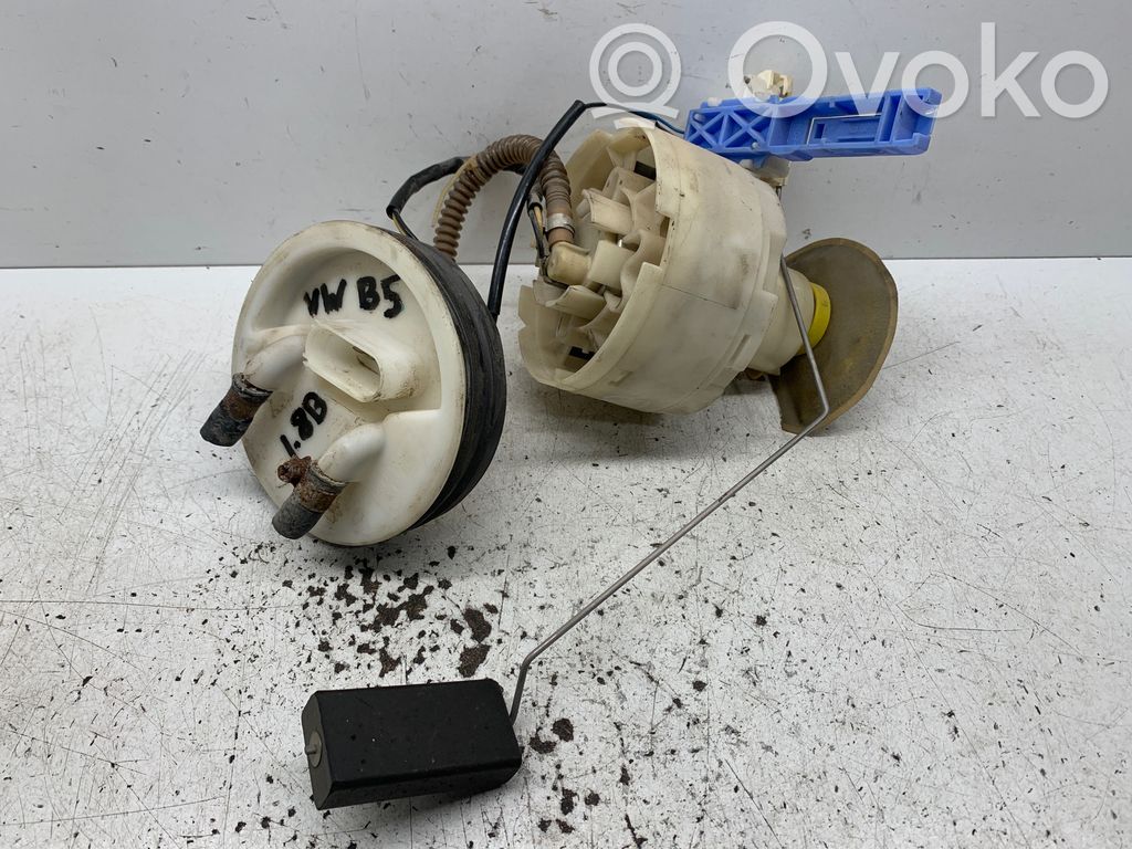 Volkswagen PASSAT B5 Bomba interna de combustible 