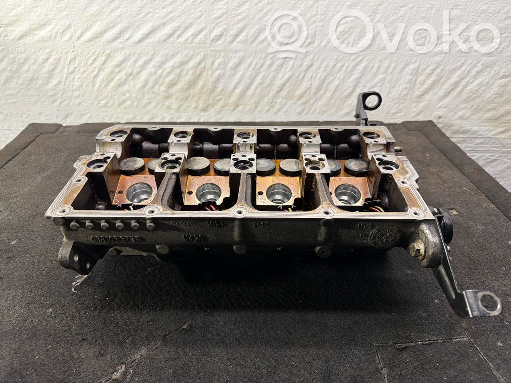 Volkswagen PASSAT B6 Engine head 