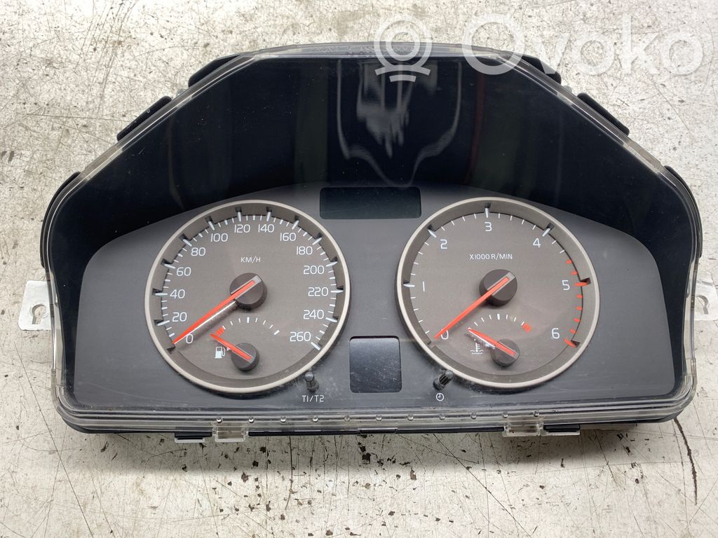 Volvo S40, V40 Spidometrs (instrumentu panelī) 