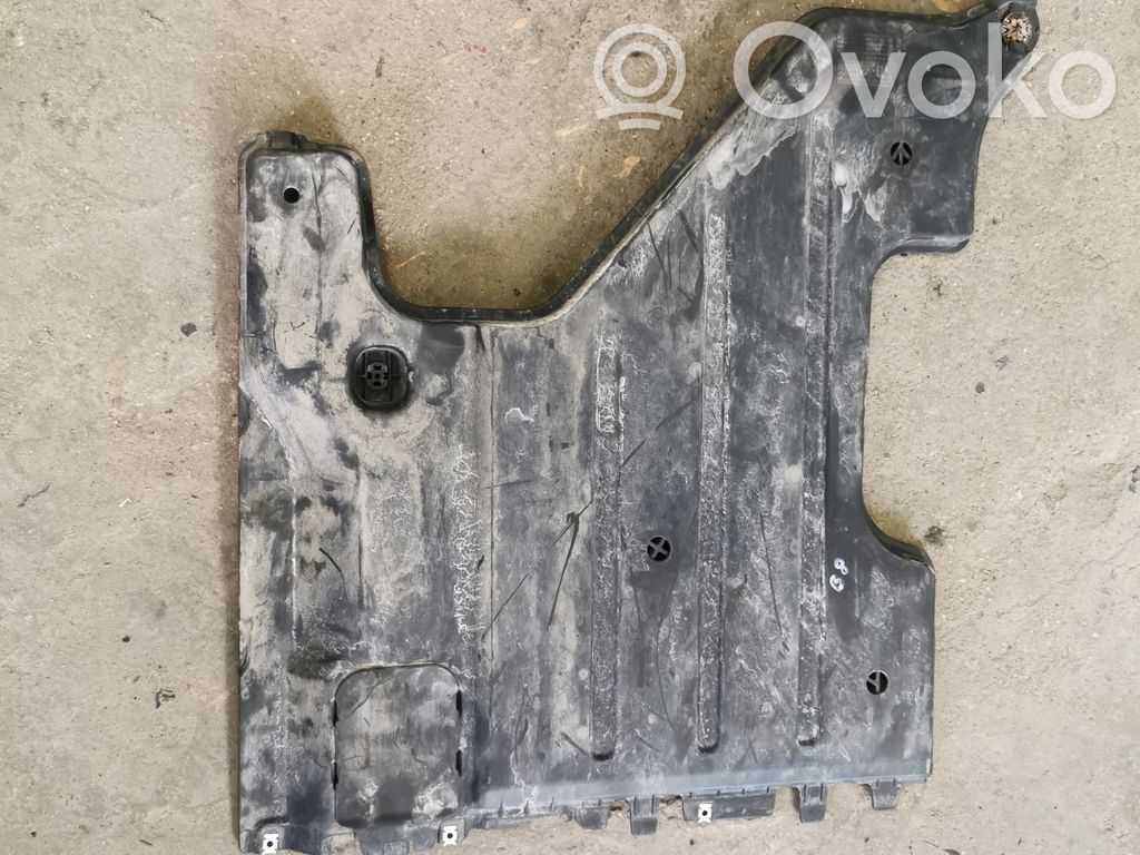 Volkswagen PASSAT B8 Center/middle under tray cover 