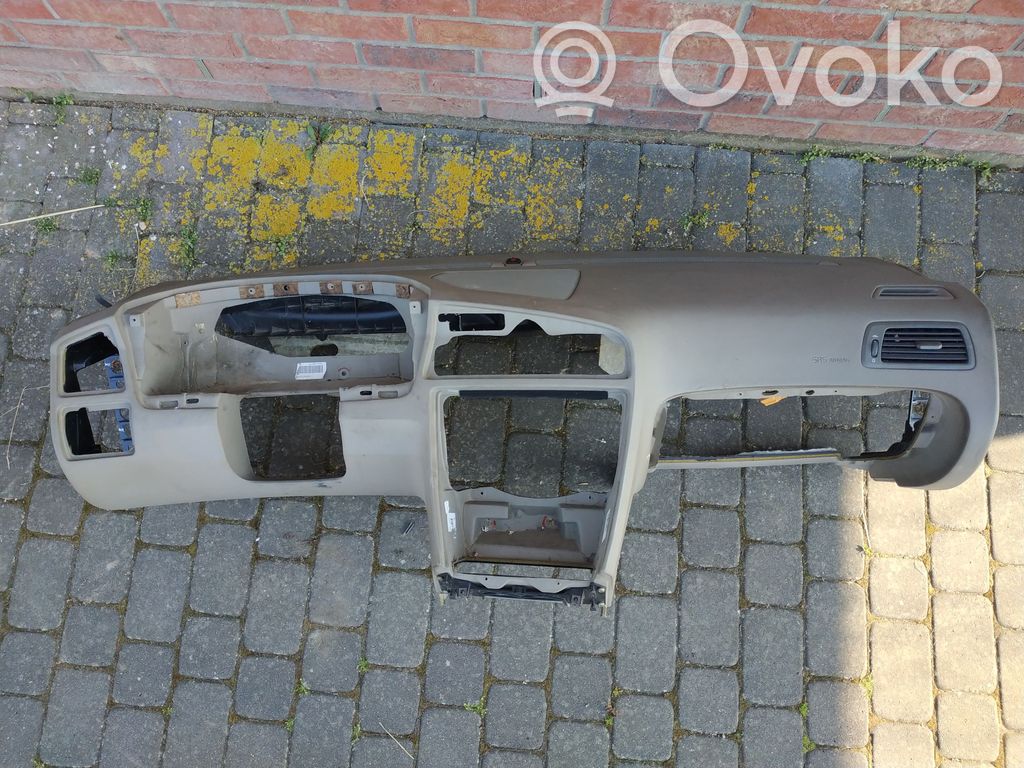 Volvo V70 Dashboard 