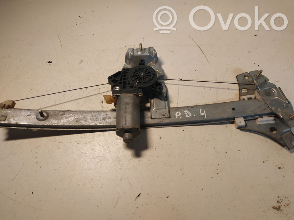 Toyota Avensis T220 Front door window regulator motor 