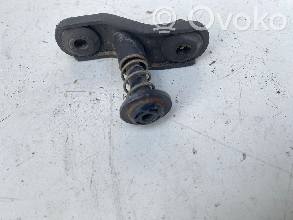 Saab 9-5 Radiator mount bracket 