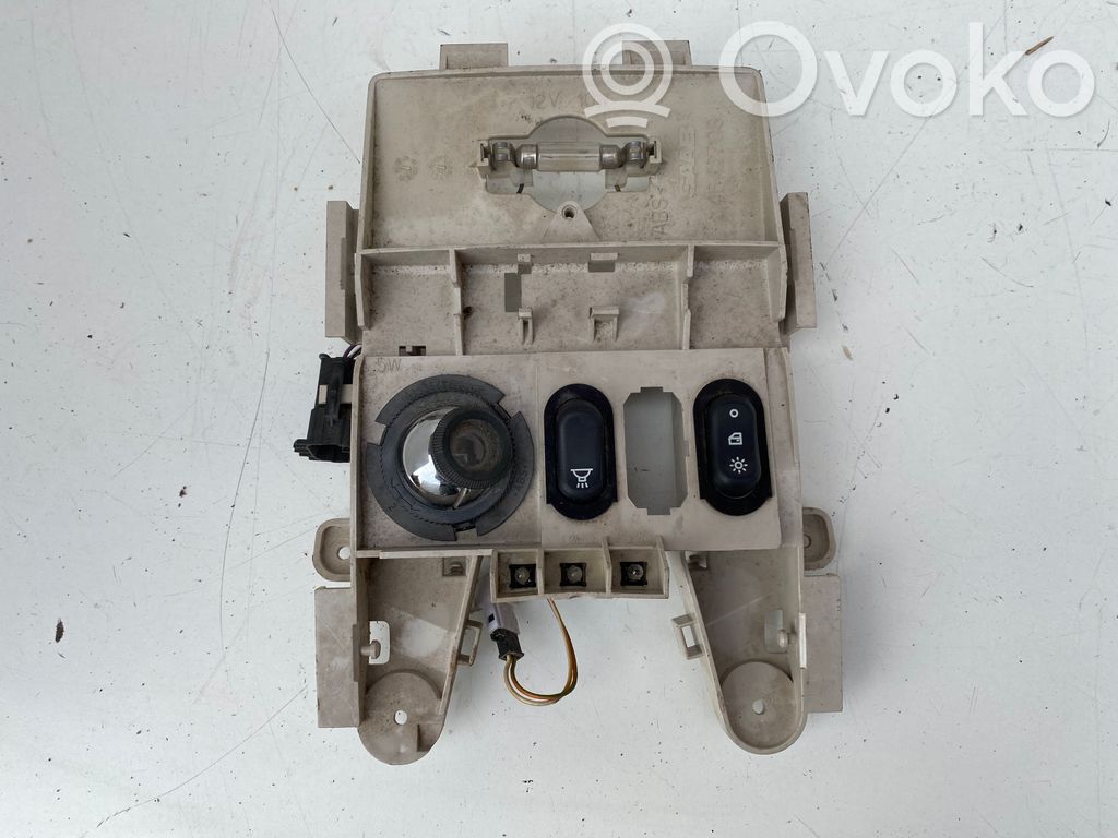 Saab 9-5 Front seat light 