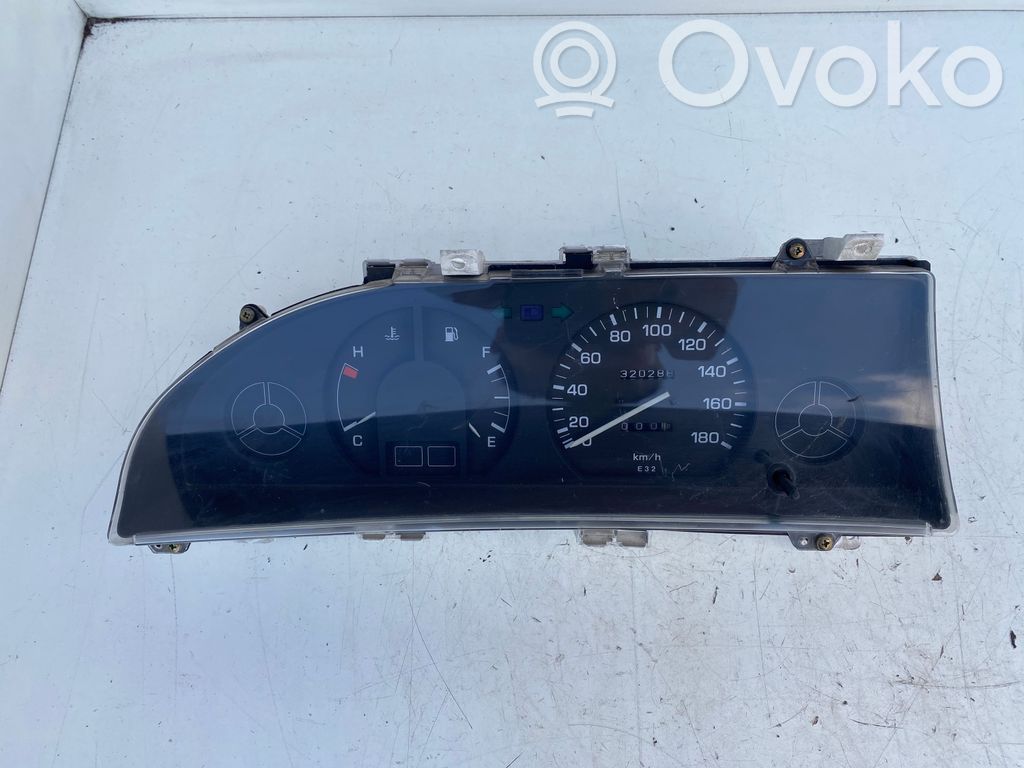 Toyota Corolla E90 Speedometer (instrument cluster) 