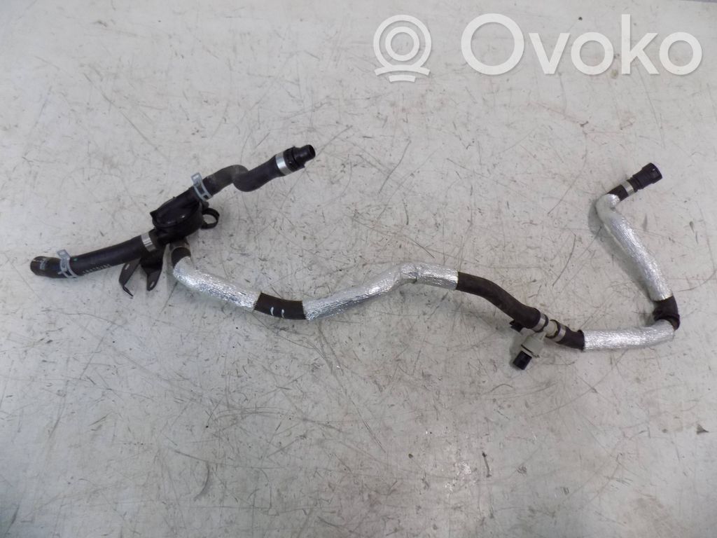 Volvo XC60 Conductă/furtun lichid de răcire motor 