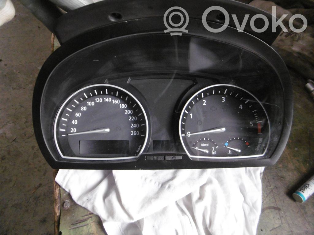 BMW X3 E83 Speedometer (instrument cluster) 