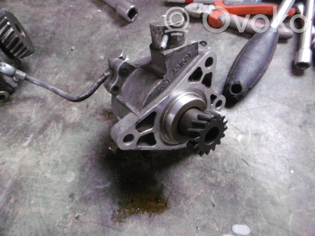 Mitsubishi Pajero Power steering pump 