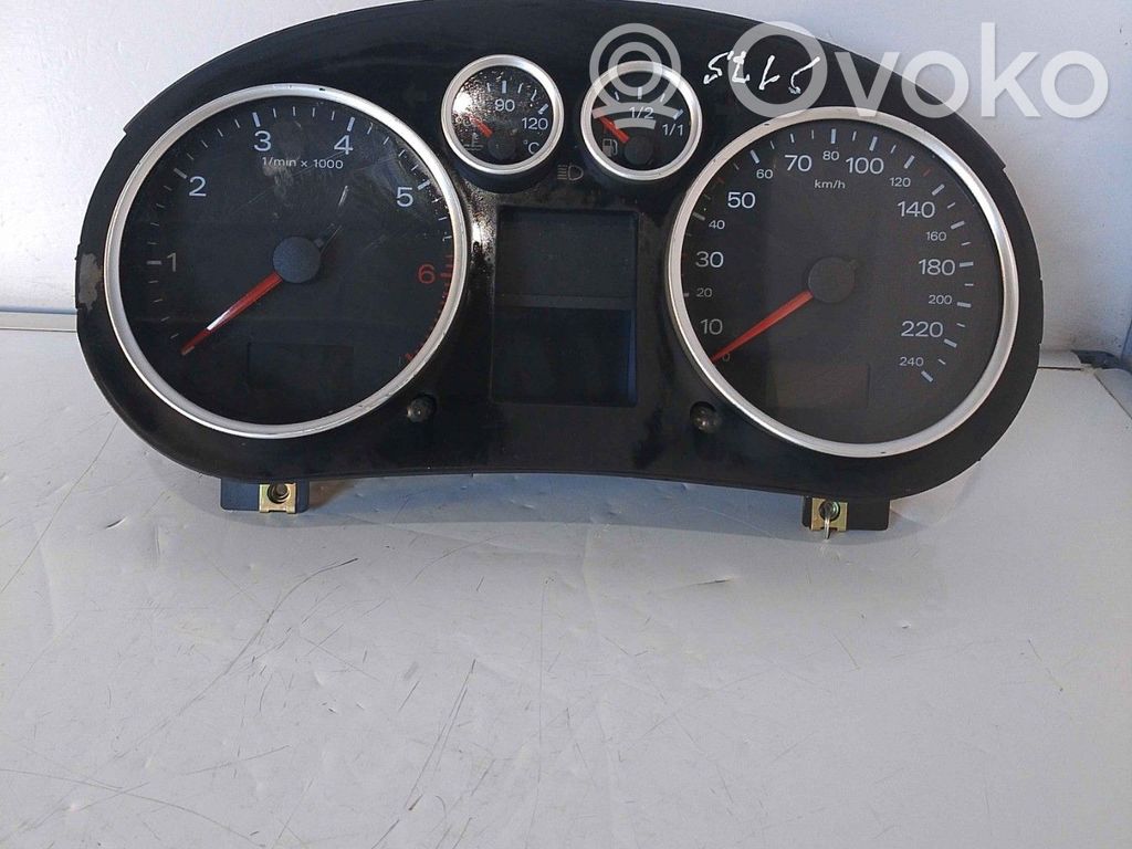 Audi A2 Tachimetro (quadro strumenti) 