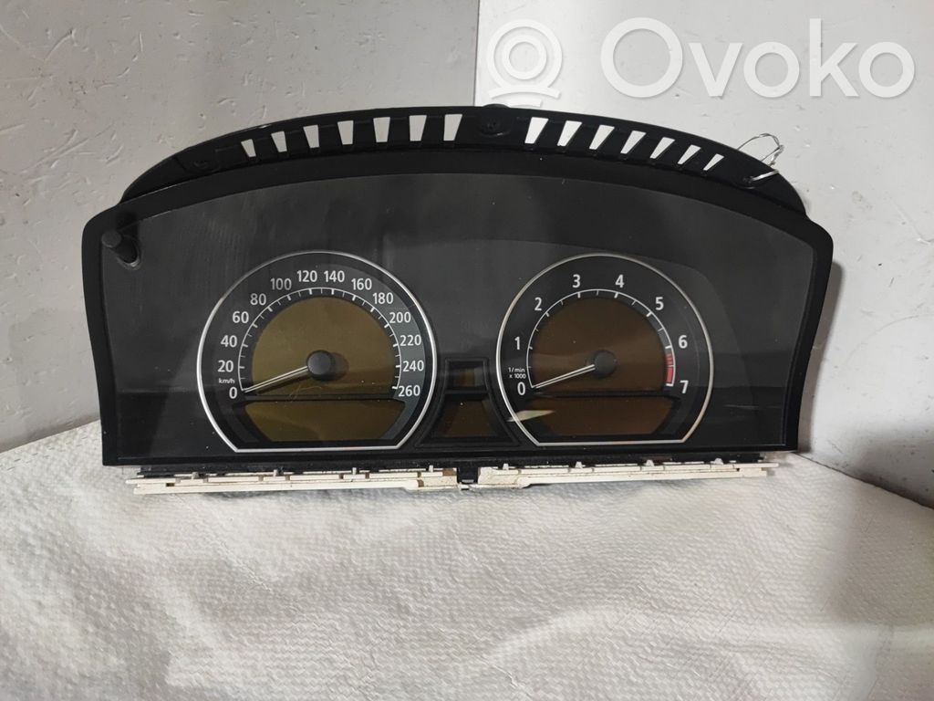 BMW 7 E65 E66 Nopeusmittari (mittaristo) 