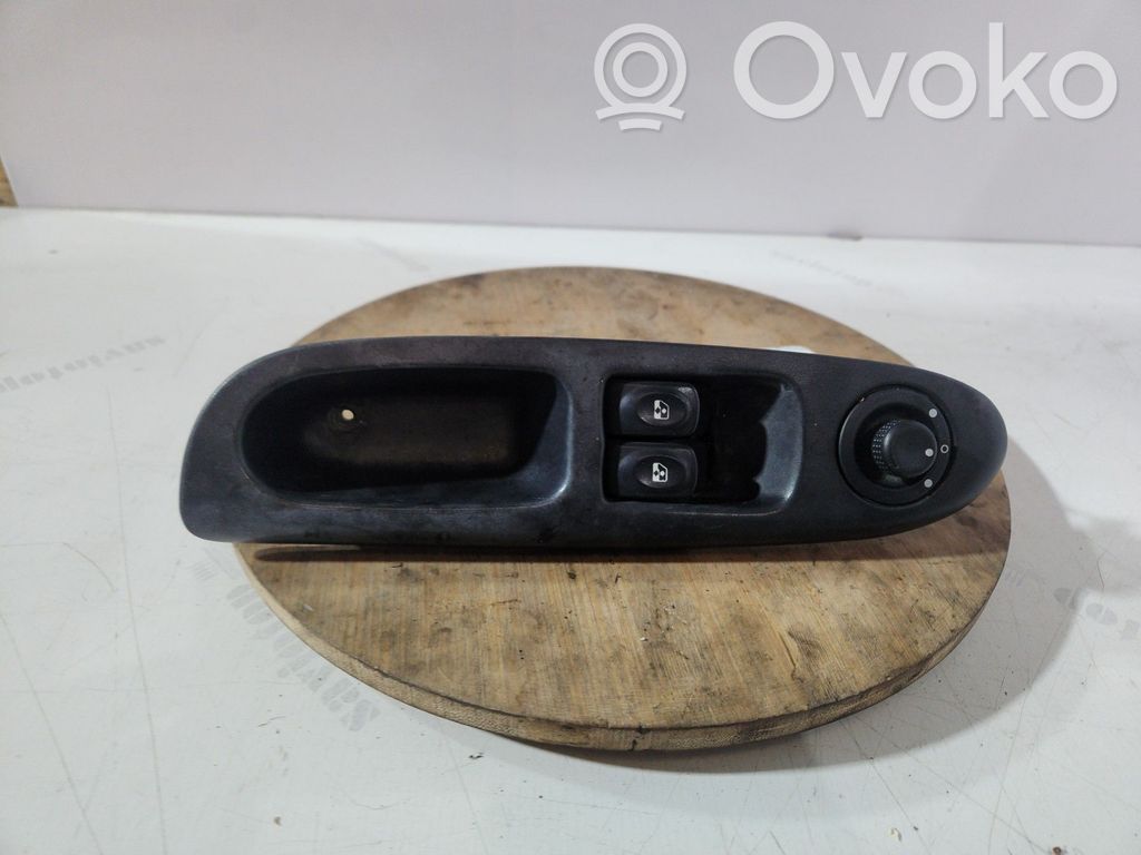 Electric window control switch