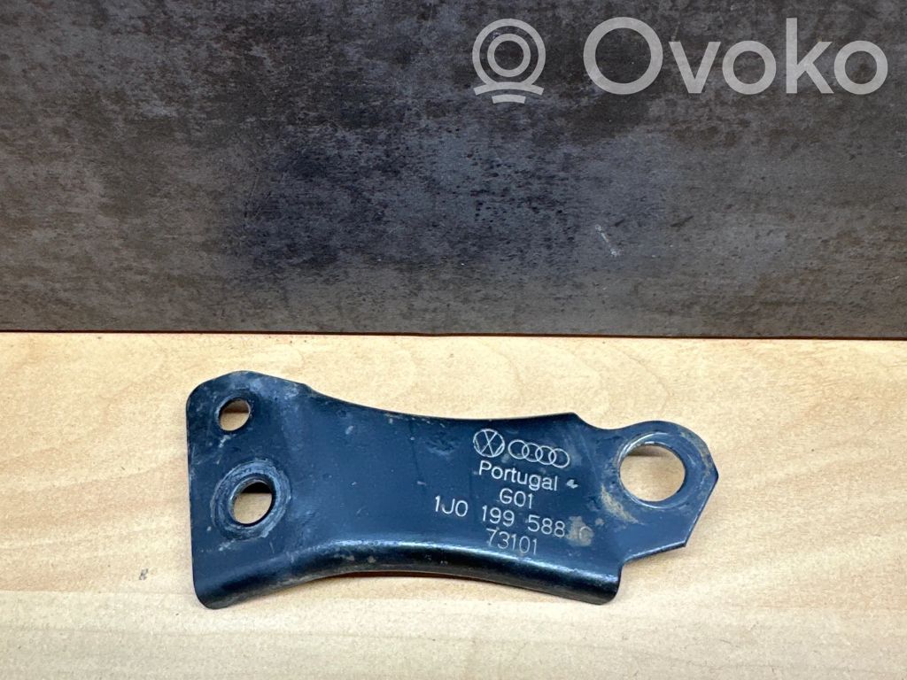 Volkswagen Golf IV Engine mount bracket 