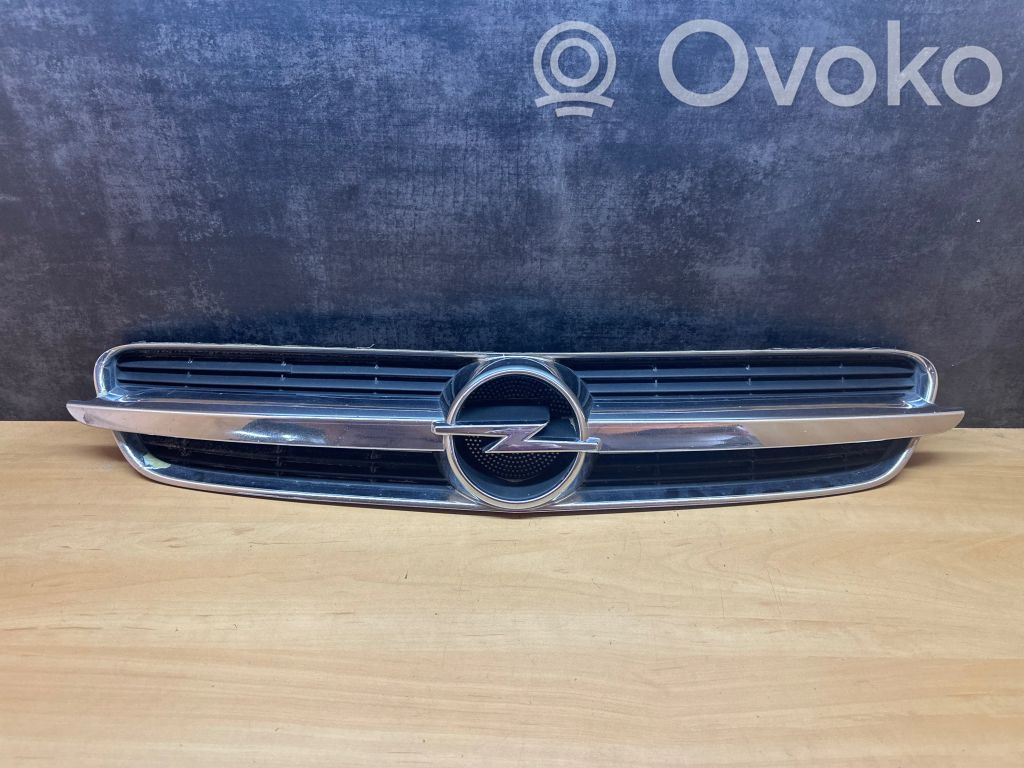 Opel Vectra C Etusäleikkö 