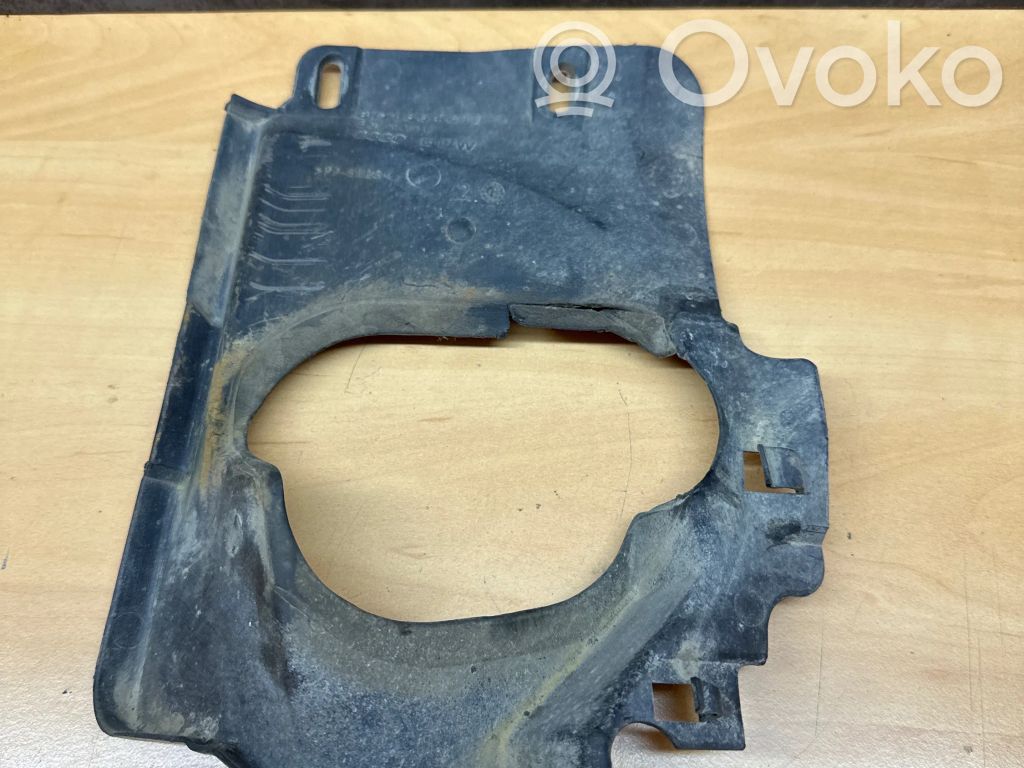 Audi A4 S4 B5 8D Placa protectora/protector antisalpicaduras motor 